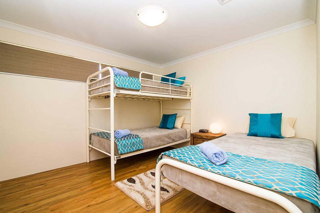 Busselton Holiday Home Eksteriør bilde