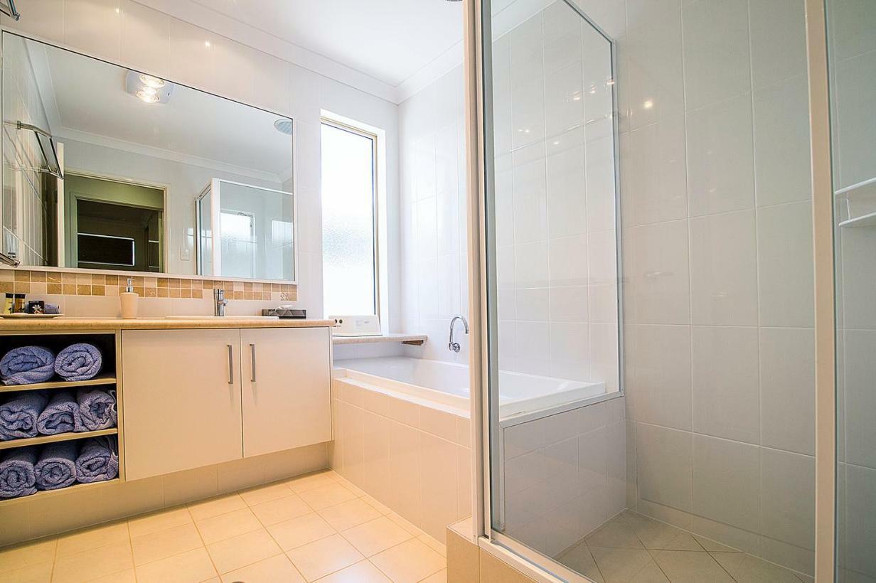 Busselton Holiday Home Eksteriør bilde